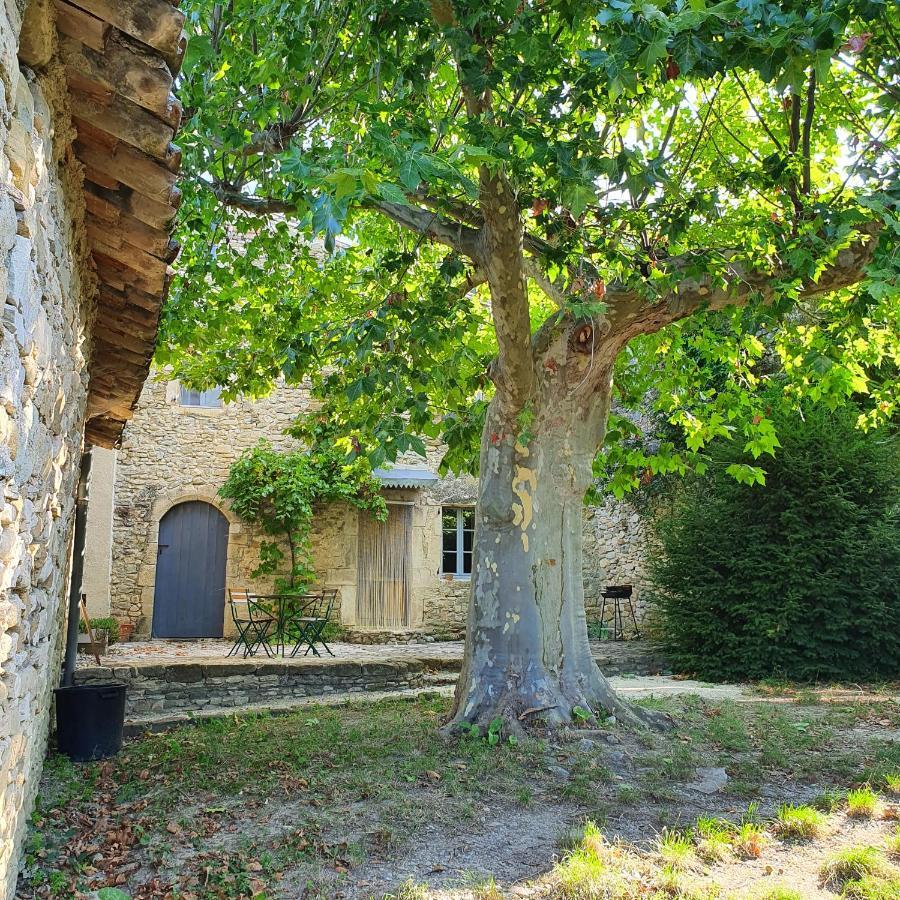 ホテル La Cour Du Marronnier Pont-de-Barret エクステリア 写真